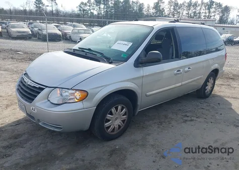2007 Chrysler Town & Country Touring z USA, uszkodzony, nr VIN 2A4GP54L17R315332